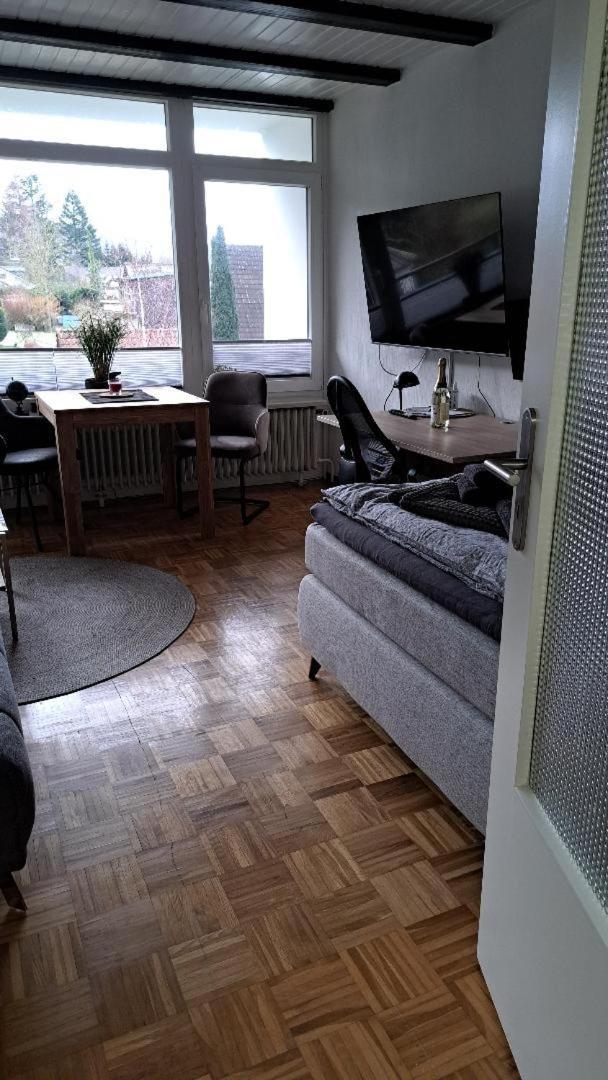 1-Zimmer-Appartement Schoene Aussicht 朗格尔斯海姆 外观 照片